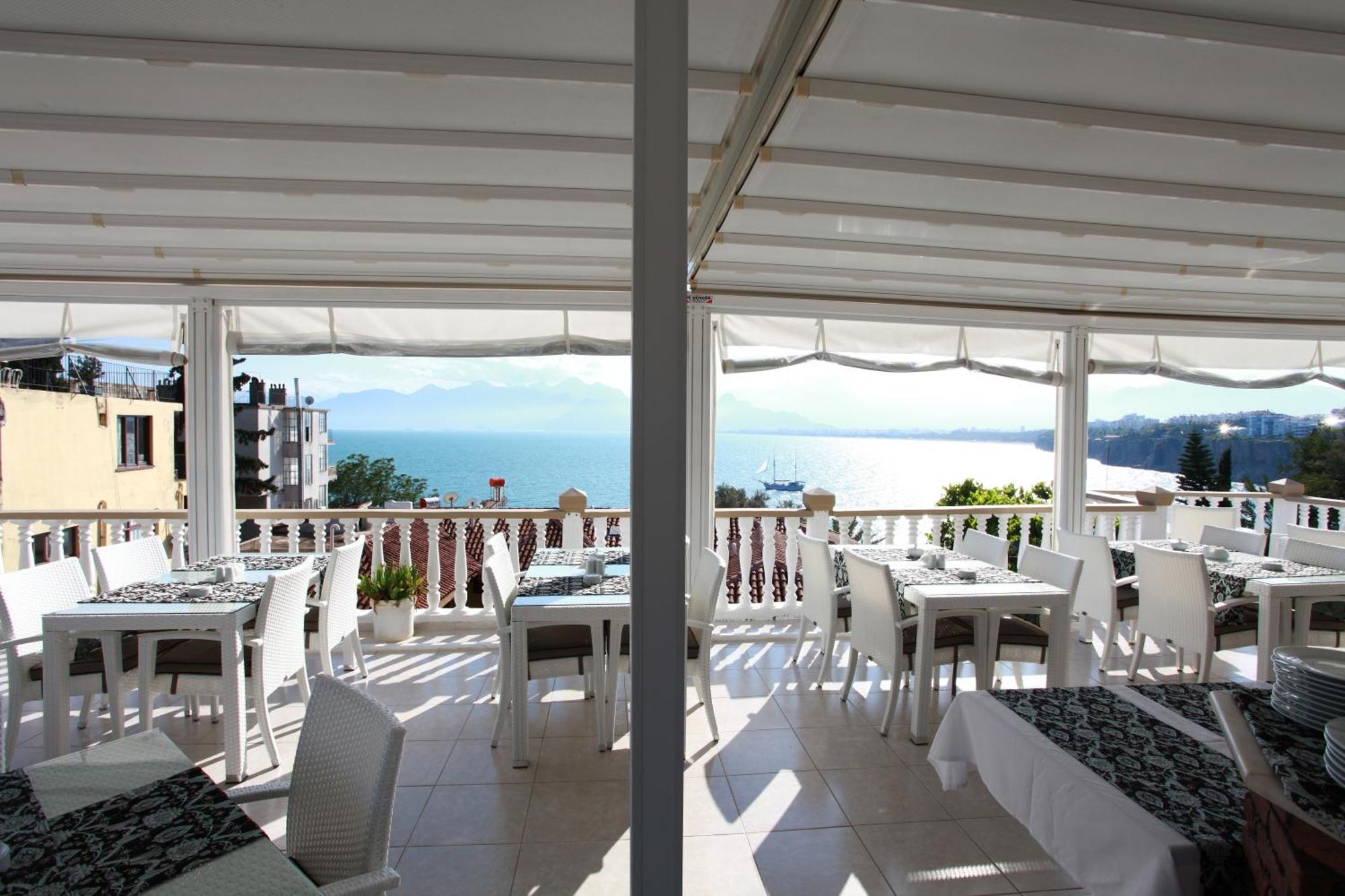 Bacchus Pension Antalya Bagian luar foto